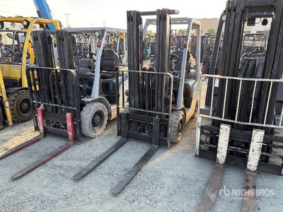 2016 Nissan MP1F1A20LV 3250 lb Pneumatic Tire Forklift