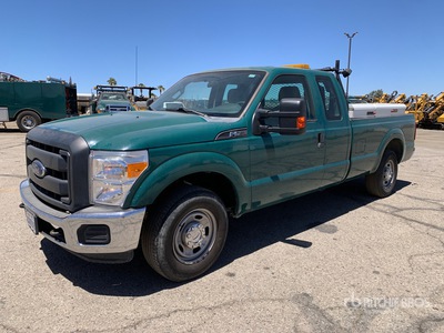 2013 Ford F-250 XL 4x2 Extended Cab Pick Up