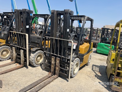 2015 Yale GLP060VX 57000 lb Pneumatic Tire Forklift