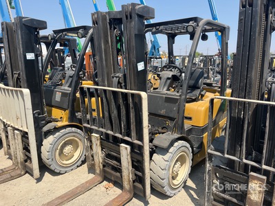2015 Yale GLP060VX 5700 lb Pneumatic Tire Forklift