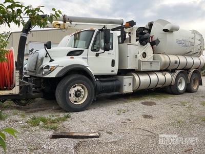 Vactor 2115J4 on 2008 International 7400 WorkStar 6x4 Vacuum Tanker Truck