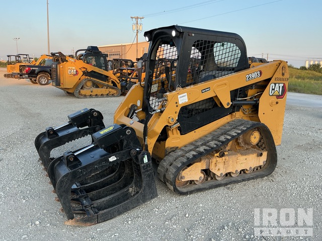 MINI CARGADOR SOBRE ORUGAS 2021 CATERPILLAR 239D3