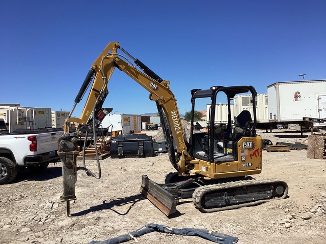 2023 Caterpillar 3035