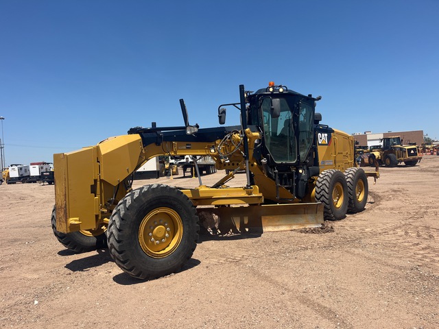 2018 Caterpillar 140M3