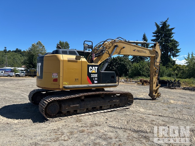 EXCAVADORA 2013 CATERPILLAR 320E