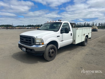 2004 Ford F-550 XL 4x2 Camion utilitaire