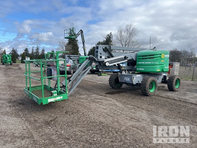 2015 Skyjack SJ46AJ 4WD Dual Fuel Plataforma Elevadora Articulada