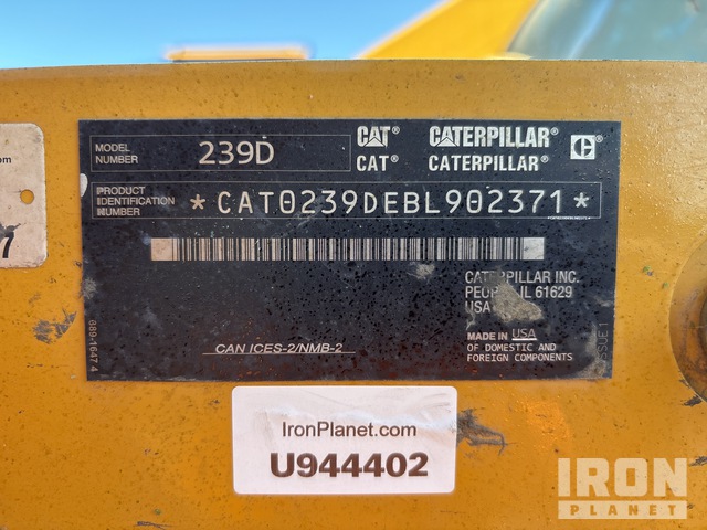 MINI CARGADOR SOBRE ORUGAS 2018 CATERPILLAR 239D