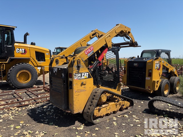 MINI CARGADOR SOBRE ORUGAS 2018 CATERPILLAR 239D