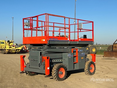 2007 Skyjack SJ8841 4x4 Dual Fuel Elevador de tijera
