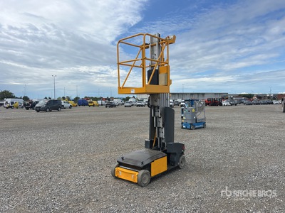 2011 JLG Toucan Junior 6B Elevador vertical