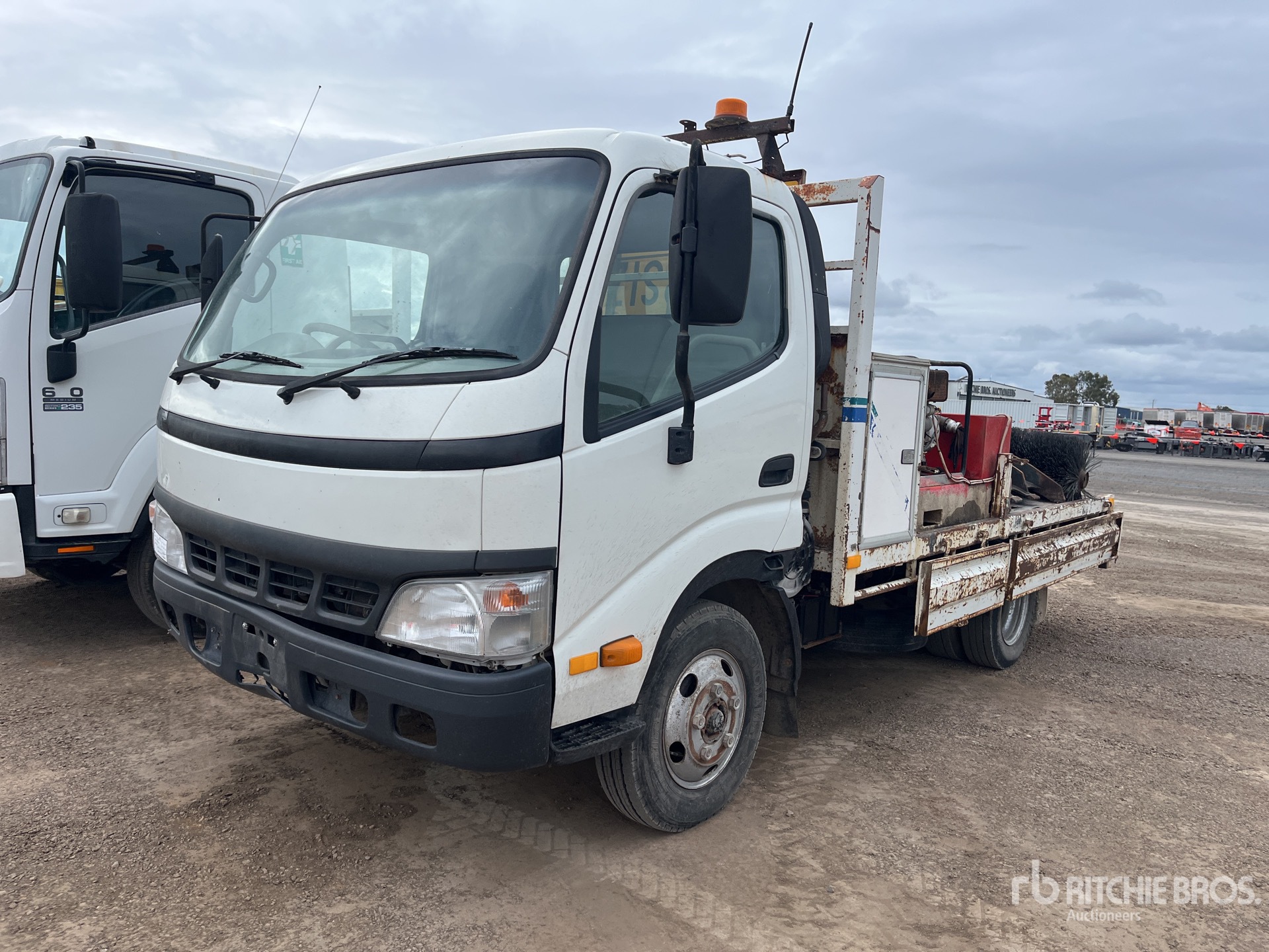 2003 Hino サービスカー
