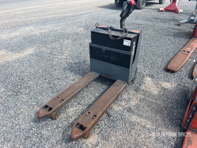 2018 Toyota 8HBW23 4500 lb Electric Pallet Jack