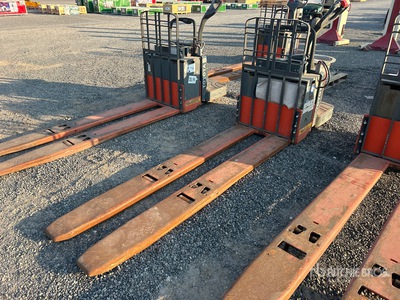 2020 Toyota 8HBE30 Electric Pallet Jack