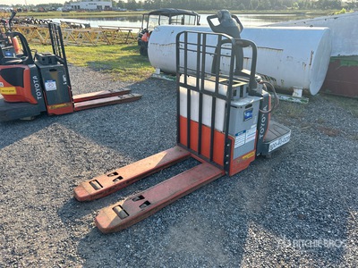 2023 Toyota 8HBE30 6000 lb Electric Pallet Jack