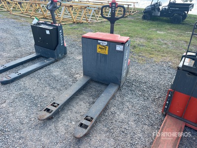 2022 Toyota 2TWB40 4000 lb Electric Pallet Jack