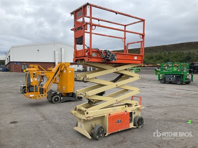 2017 JLG 6RS Electric Scissor Lift