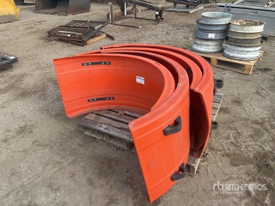 Quantity of (4) Truck fender - Fits Truck