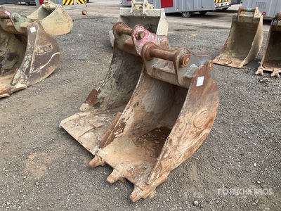 Quantity of (2) Digging Excavator Bucket