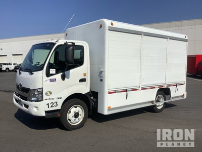 2018 Hino 195 4x2 6 Bay COE Camión de bebidas