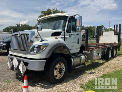 2013 International Workstar 7400 6x4 شاحنة مسطحة