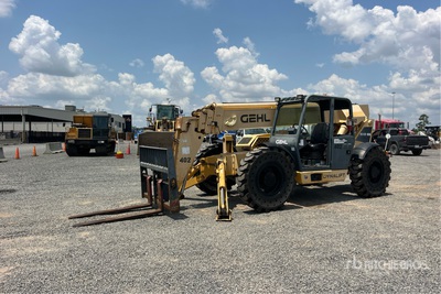 2017 Gehl DL12-55 Telehandler