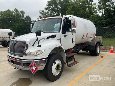 2011 International 4400 4x2 Propane Delivery Truck