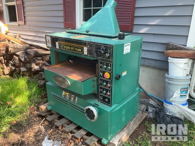 2001 Grizzly Industrial, Inc. G9741 24", 10 HP, 3 phase Cepilladora