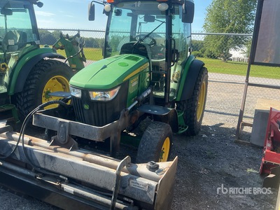 2018 John Deere 4066R 4WD Ciągnik użytkowy
