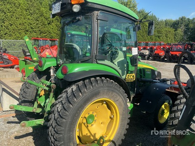 2018 John Deere 4066R 4WD Tracteur agricole utilitaire