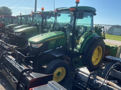 2018 John Deere 4066R 4WD ユーティリティトラクター