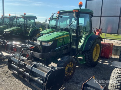 2018 John Deere 4066R 4WD Utility Tractor