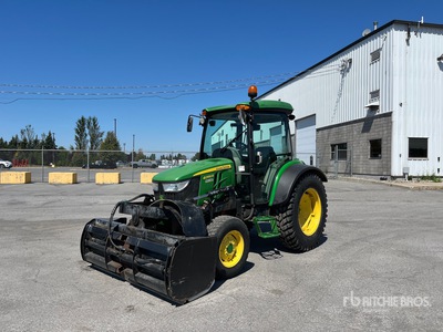 2018 John Deere 4066R 4WD Utility Tractor