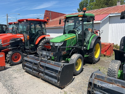 2015 John Deere 4066R 4WD Tracteur agricole utilitaire
