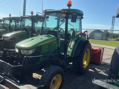 2016 John Deere 4066R 4WD ユーティリティトラクター