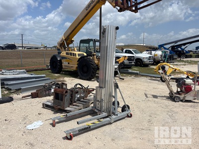 2022 (unverified) Sumner 2124 Portable Material Hoist