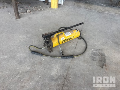 Enerpac P-80 Hydraulic Hand Pump