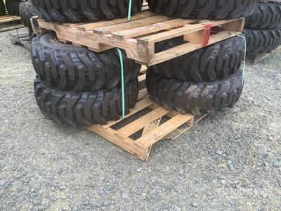 Quantity of (4) Bobcat 10x16.5 Pneus (Unused)