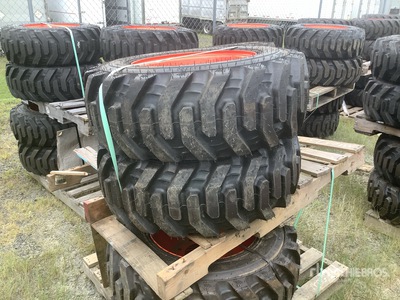 Quantity of (4) Bobcat 10x16.5 إطارات المعدات (Unused)