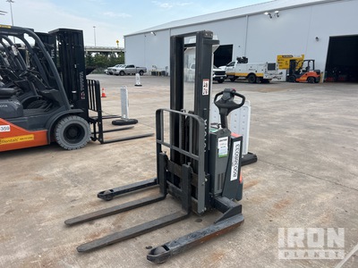 2022 (unverified) Toyota 8BWS13 2500 lb Electric Stacker