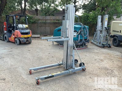 2023 Sumner 2118 Material Hoist