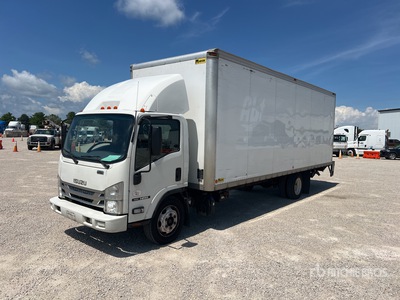 2016 Isuzu NRR 4x2 Furgoneta caja cerrada