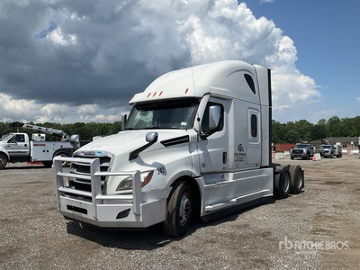 2022 Freightliner Cascadia 126 6x4 T/A Sleeper Truck Tractor