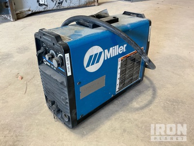 Miller CST-280 280 A Multi-Process Electric Welder