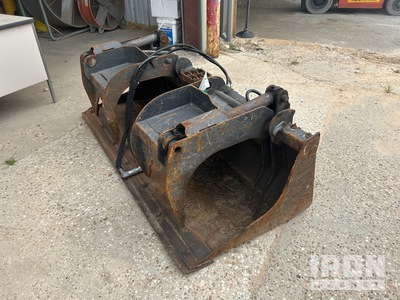 73 in Skid Steer Grapple Bucket