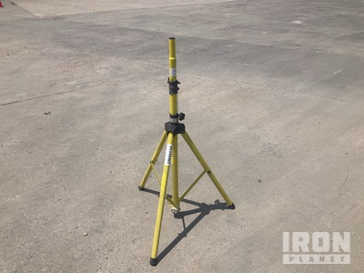 2022 Lind Tripod Stand Divers