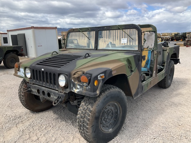 2007 AM General M1097R1 HMMWV 4 Door w/Truck Body