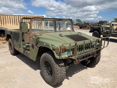 2007 AM General M1097R1 HMMWV 2 Door w/Truck Body
