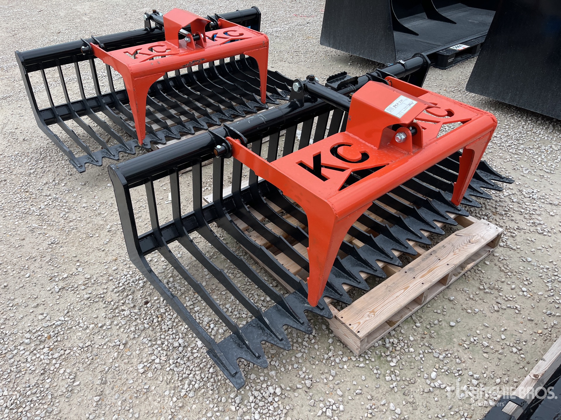 2025 Kit Containers Skid Steer Grapple