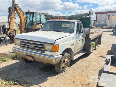 1990 Ford F-450 Custom 4x2 Flatbed Truck (Inoperable)